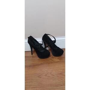 Black velvet stiletto 6 womens heels ankle strap